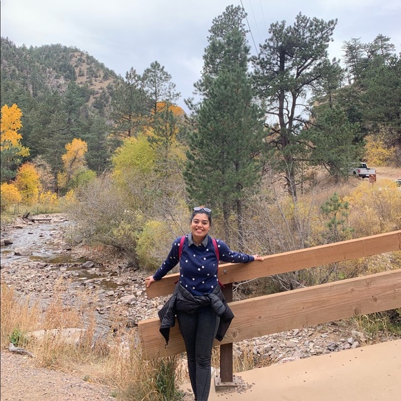 Meet your Posher, Neerja - Picture 2 of 2